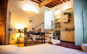 Studio In Tornabuoni Within A Renaissance Building