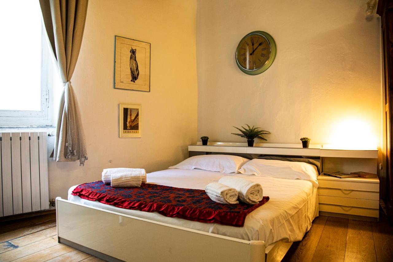 Appartement Studio In Tornabuoni Within A Renaissance Building à Florence Extérieur photo