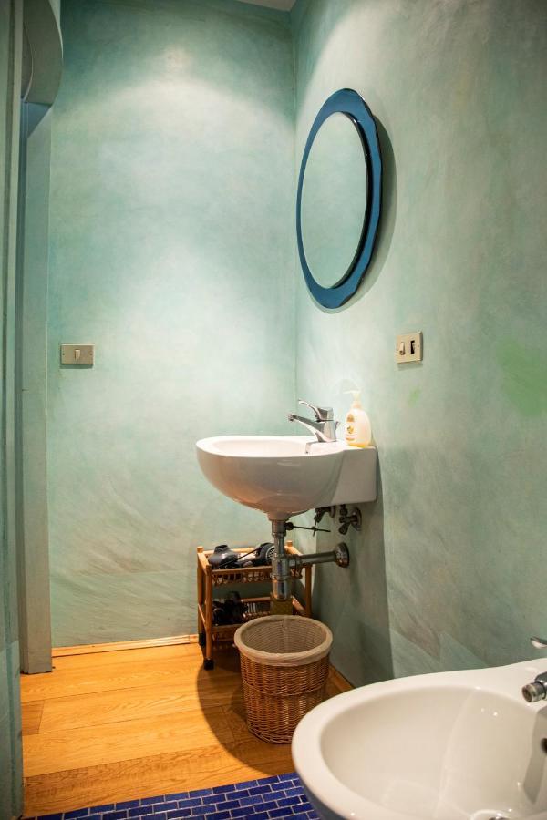 Appartement Studio In Tornabuoni Within A Renaissance Building à Florence Extérieur photo